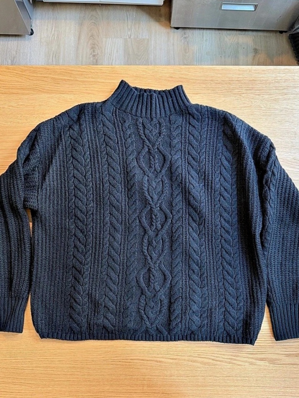 Old Navy SoSoft Cropped Mock-Neck Cable Sweater Black Medium